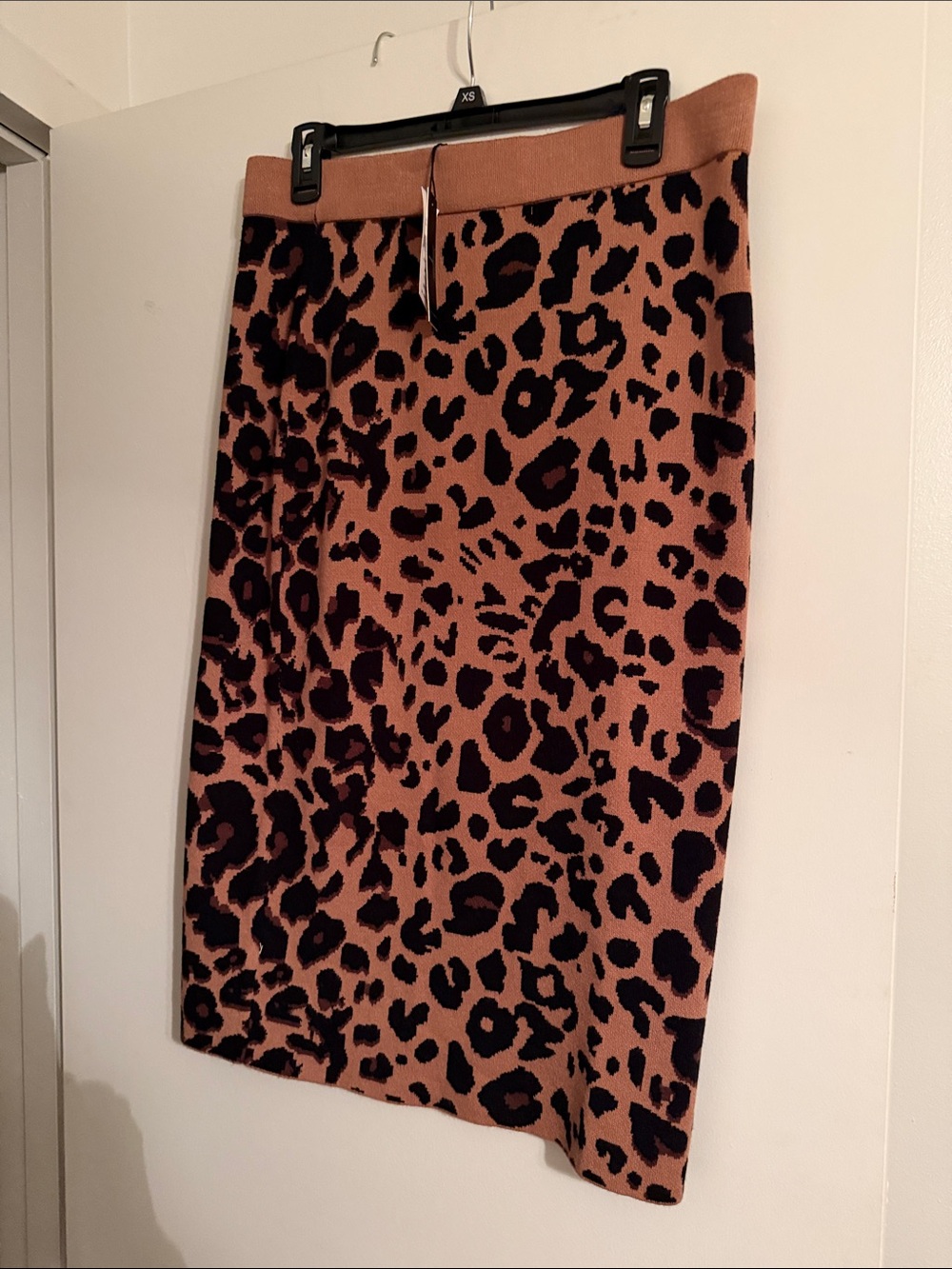 T Tahari Camel and Black Leopard-Print Pencil Skirt